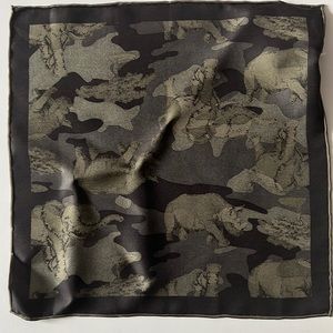 Banana Republic Pocket Square Handkerchief 100%Silk